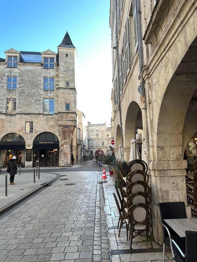 Appartement T3 Tout Confort En Duplex A 20Mn A Pied Du Centre-Ville Avec Tv Et Wifi La Rochelle  Luaran gambar